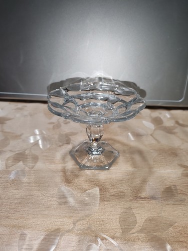 Ancienne petite coupe - petite, à